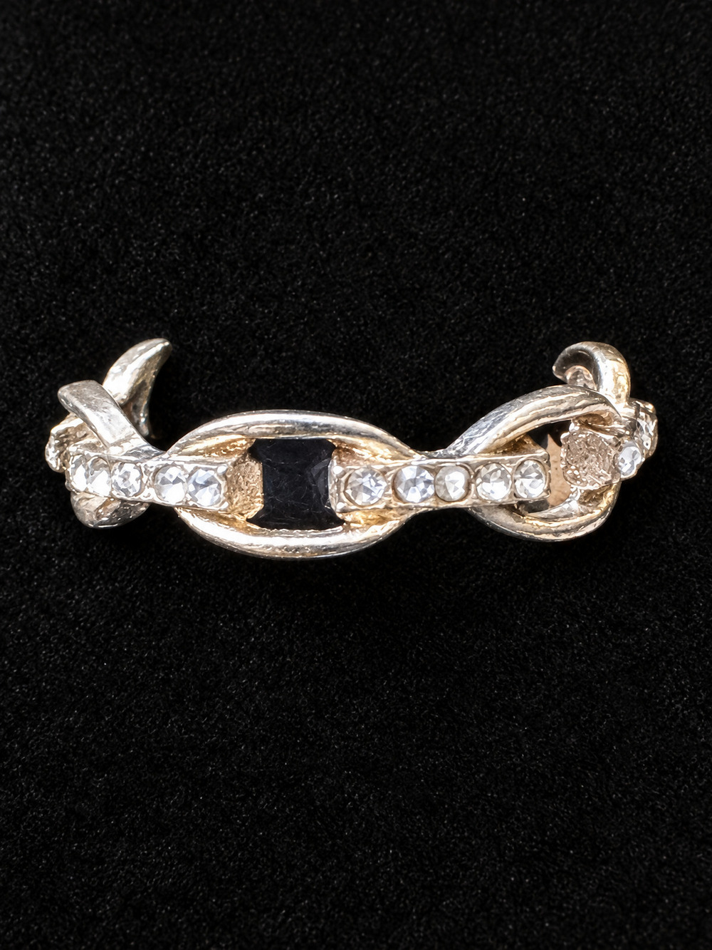 โ๏ธ Vintage-Style Ring | Crystal & Black Stone | Size 9 ๐